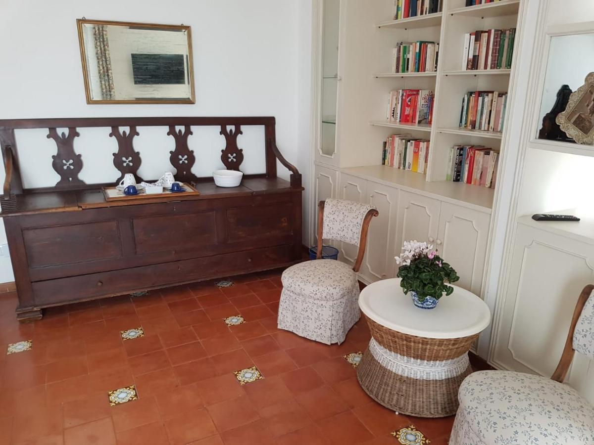 מלון סאסארי La Terrazza Di Anna מראה חיצוני תמונה