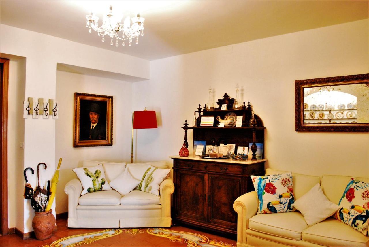 מלון סאסארי La Terrazza Di Anna מראה חיצוני תמונה